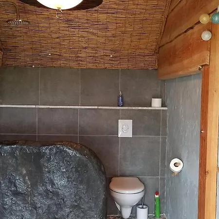 Σπίτι διακοπών Korentil . Cosy House With Private Garden *
