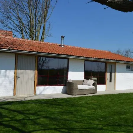 Σπίτι διακοπών Korentil . Cosy House With Private Garden De Haan